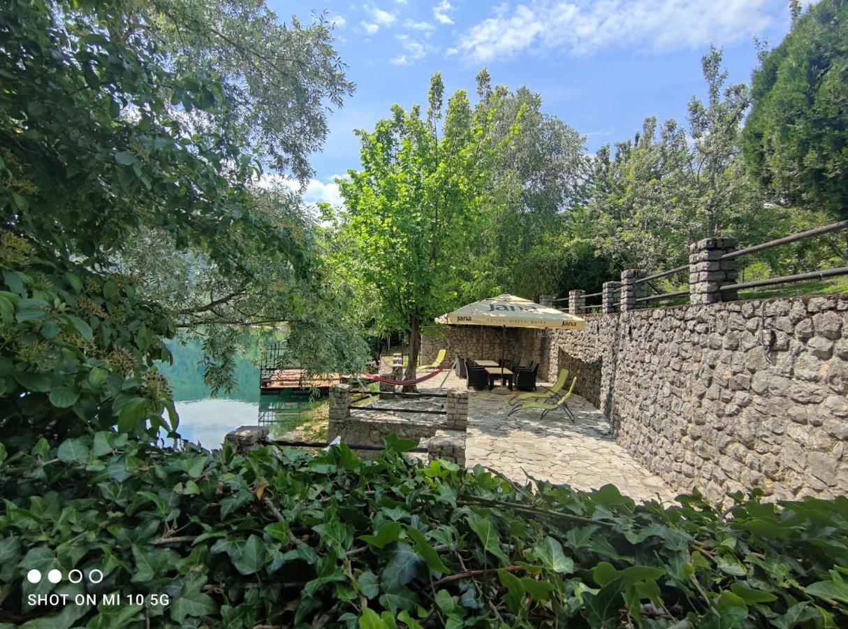 Mila Holiday Home Lohovo Kültér fotó