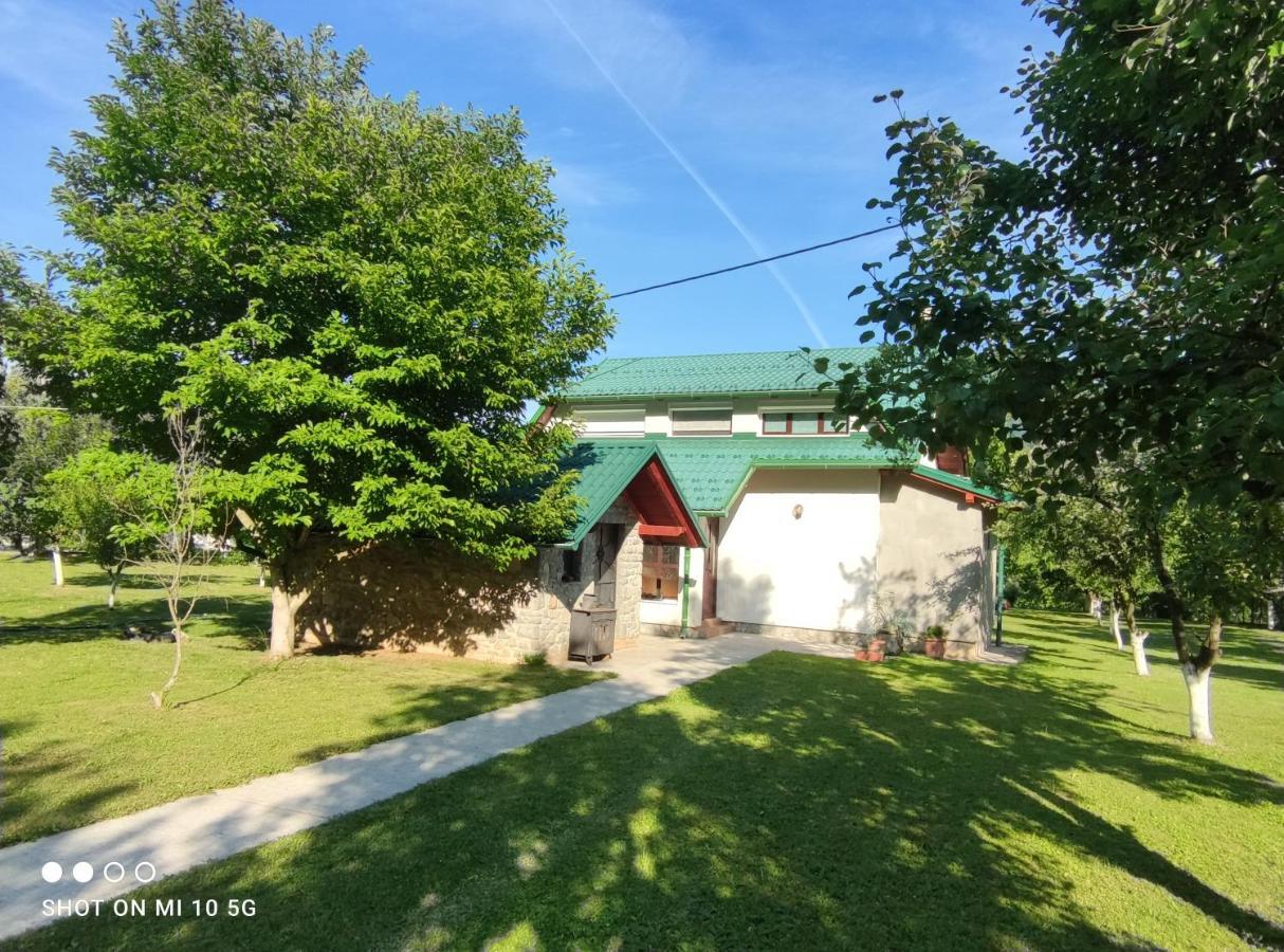 Mila Holiday Home Lohovo Kültér fotó
