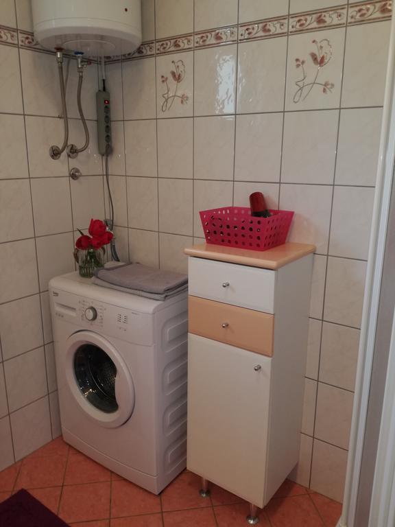 Mila Holiday Home Lohovo Kültér fotó
