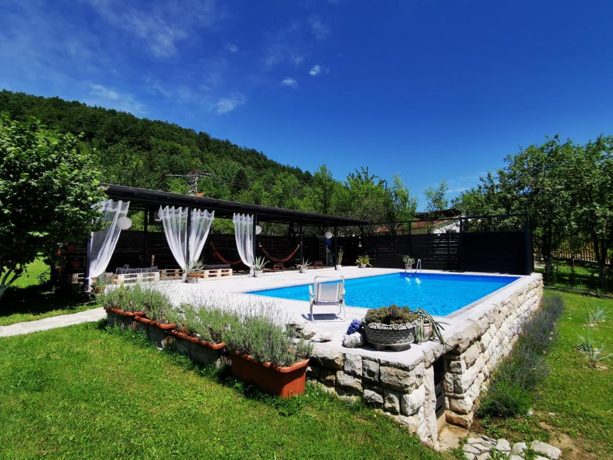 Mila Holiday Home Lohovo Kültér fotó